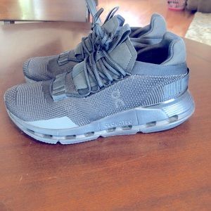 Womens On Cloud Nova-7 1/2